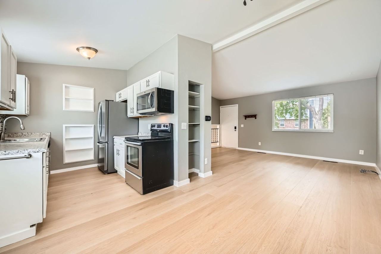 17166 E Nassau Pl - Photo 4 of 32