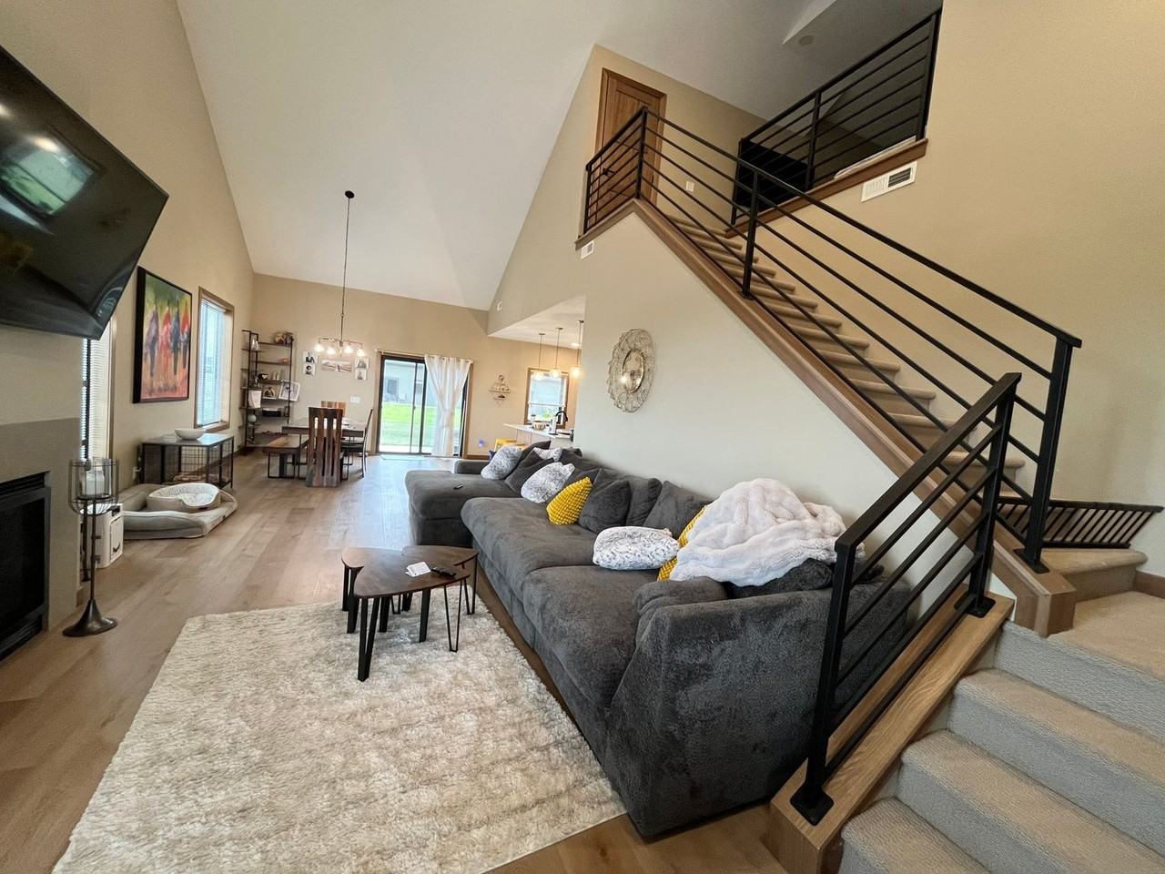 5548 W Colonial Ct - Photo 5 of 32