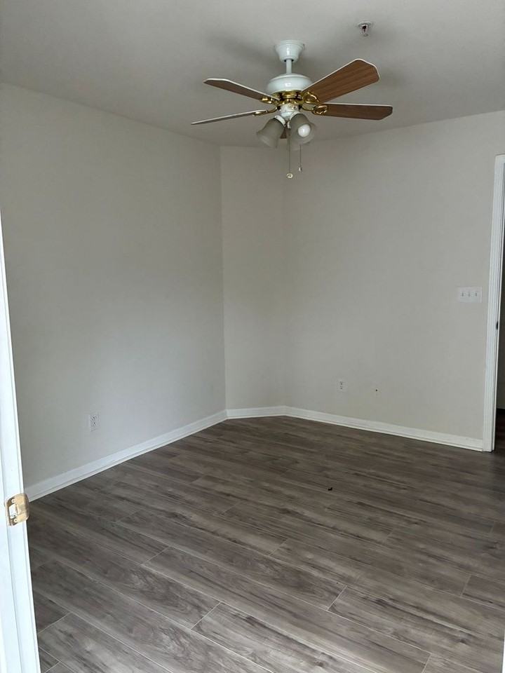 120 Veranda Way - Photo 7 of 14