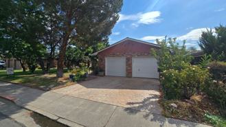 100 Hunter Lake Dr - Photo 1 of 1