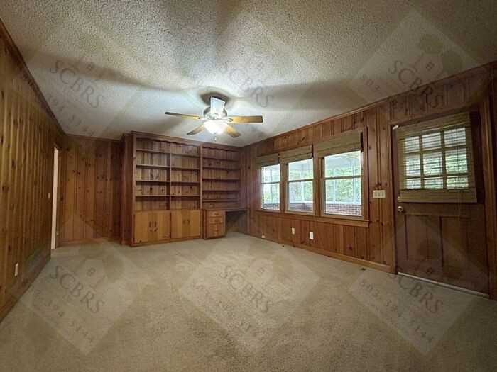 1003 Asbury Dr - Photo 4 of 13