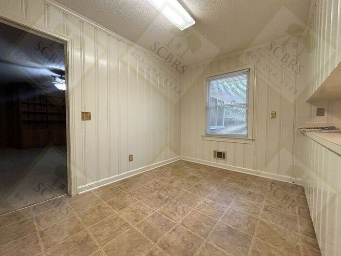 1003 Asbury Dr - Photo 6 of 13