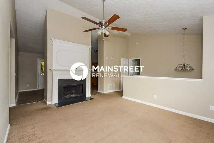 6731 Hiddenlake Dr - Photo 3 of 15