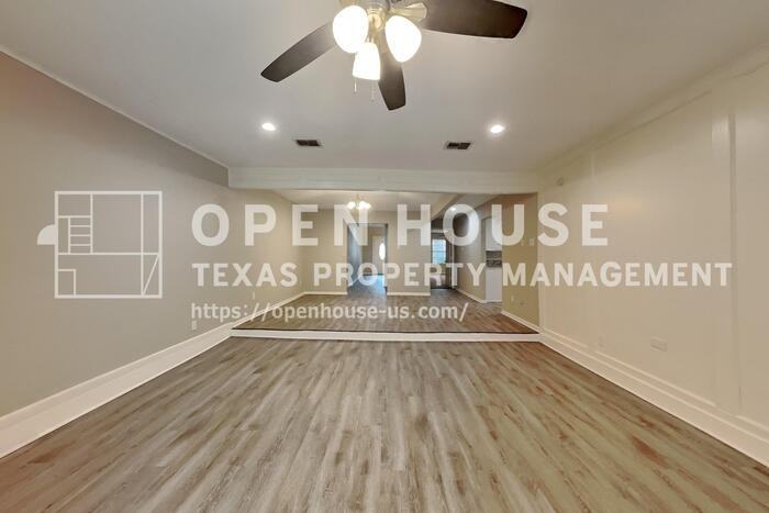 2318 Turtle Creek Dr - Photo 4 of 26
