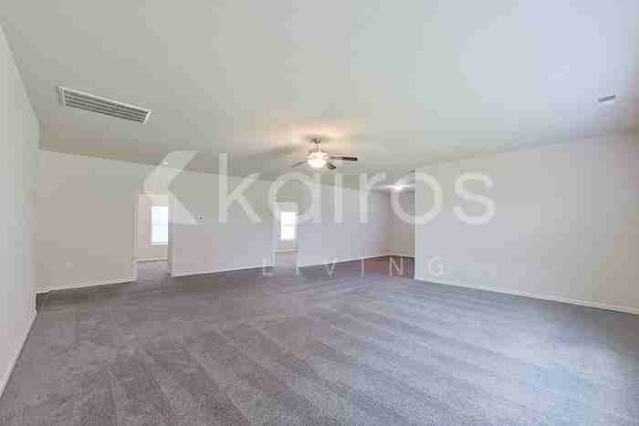 10757 Bent Brook Dr - Photo 5 of 31