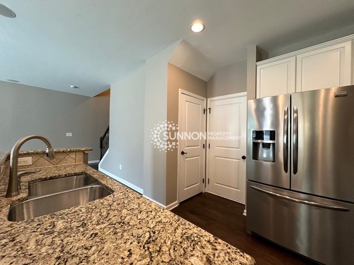2442 Alyssa Ln - Photo 4 of 19
