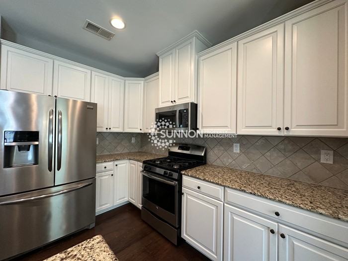 2442 Alyssa Ln - Photo 5 of 19