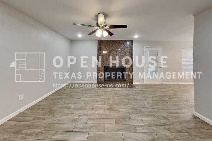 3413 Castle Rock Ln - Photo 5 of 22