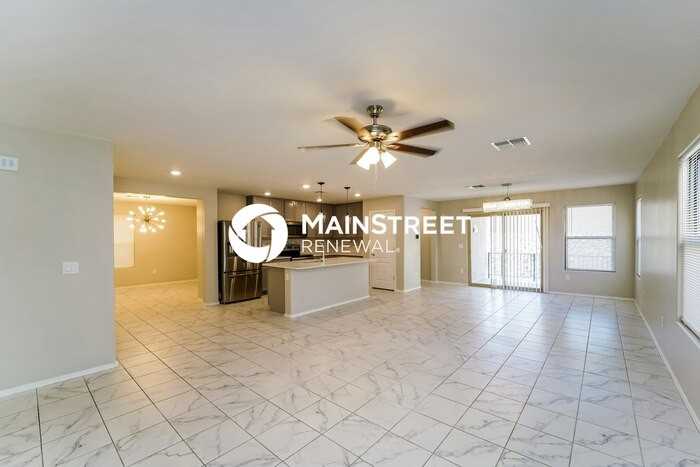 8579 W Pelican Pl - Photo 4 of 16