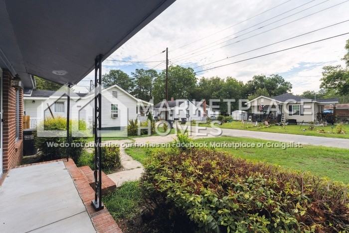 624 S Pine St - Photo 4 of 25