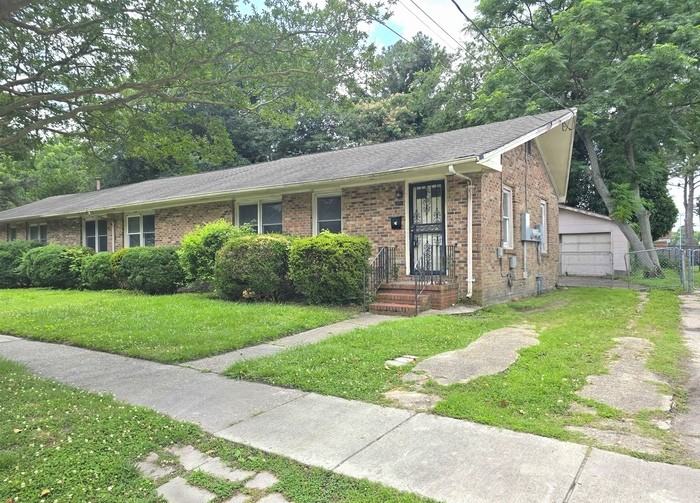 370 Carver Cir #370 - Photo 2 of 20
