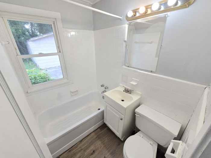 370 Carver Cir #370 - Photo 6 of 20