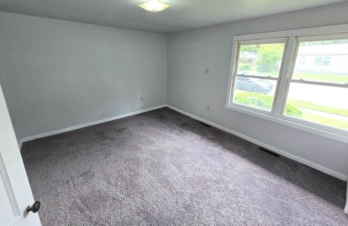 370 Carver Cir #370 - Photo 7 of 20