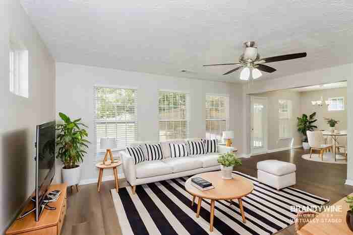 273 Topaz Dr - Photo 4 of 20