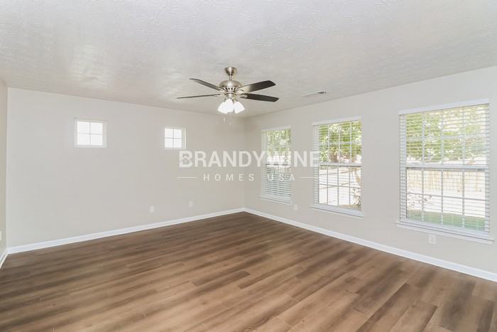 273 Topaz Dr - Photo 6 of 20