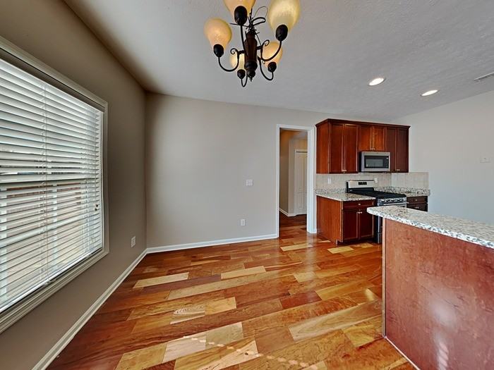 486 Astoria Way - Photo 2 of 30
