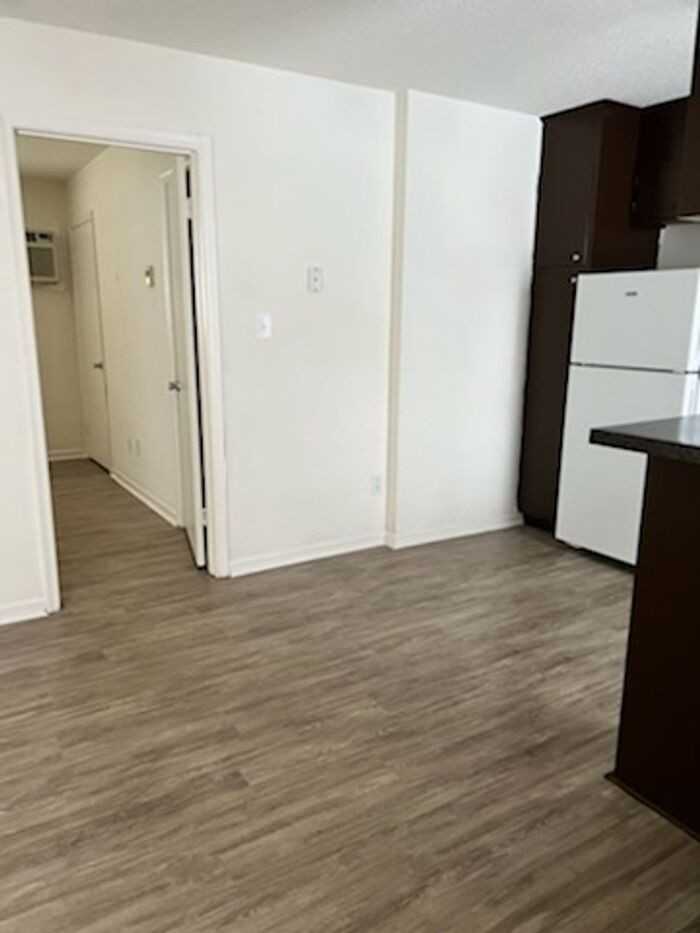 534 Michael St - Photo 2 of 27