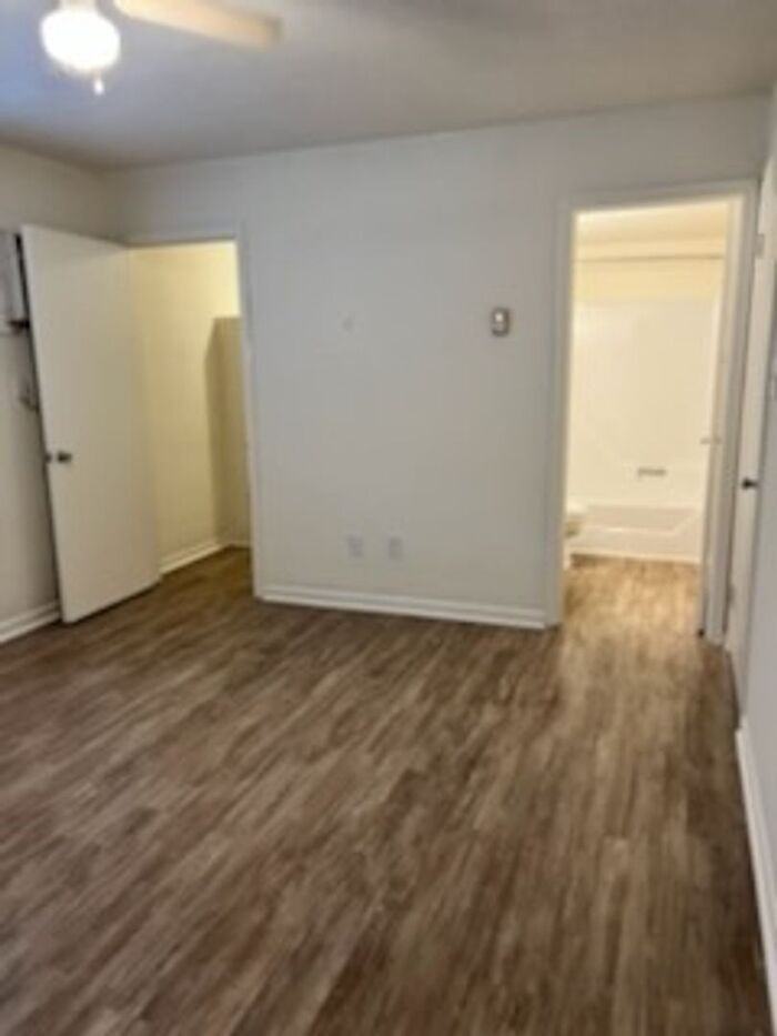 534 Michael St - Photo 5 of 27