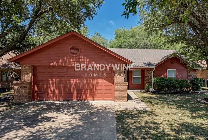 5233 Hill Ridge Dr - Photo 2 of 27