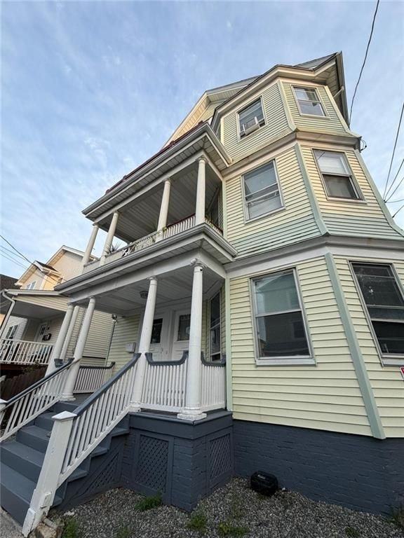 32 Reynolds Ave ##1 - Photo 2 of 11