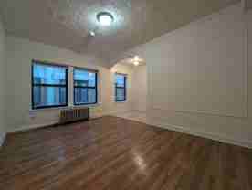 5417 N Kenmore Ave - Photo 1 of 1