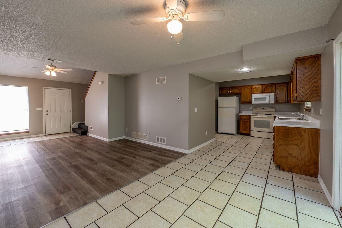 8906 Ne 73rd Ct - Photo 3 of 10