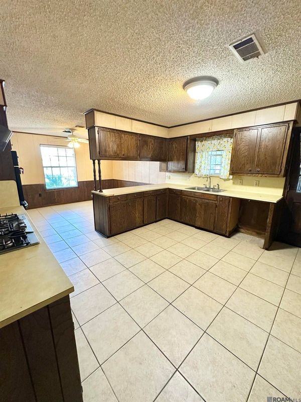 3572 Madeira Dr - Photo 4 of 15