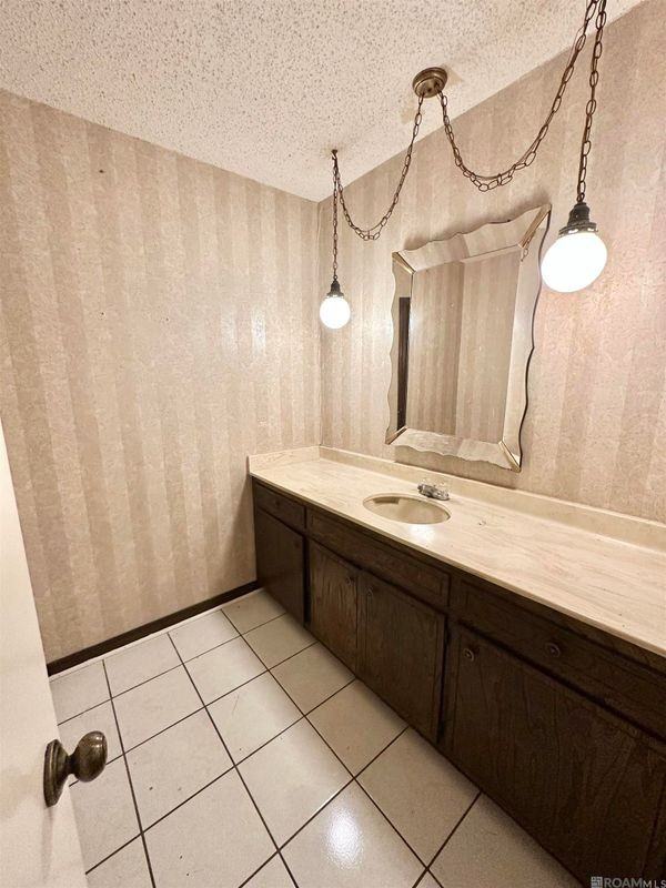 3572 Madeira Dr - Photo 6 of 15