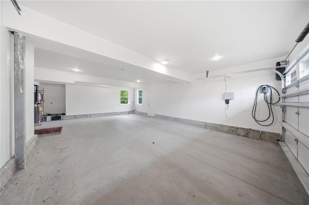24 Wanda St ##B - Photo 4 of 31