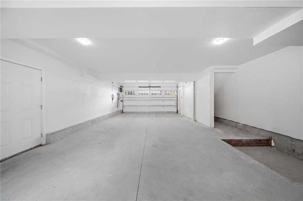 24 Wanda St ##B - Photo 5 of 31