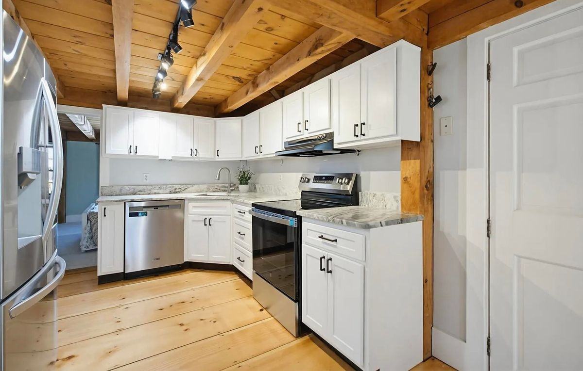 6B Fifield Ln - Photo 6 of 35