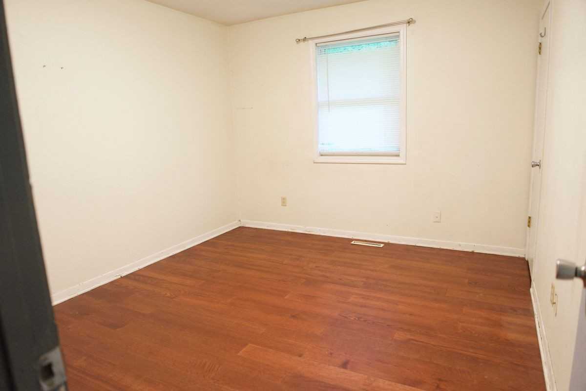 1515 N 75th Dr - Photo 5 of 13