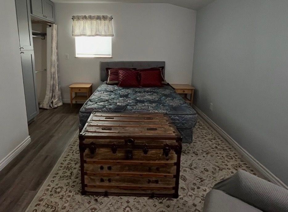 813 Pinon Ln - Photo 2 of 14