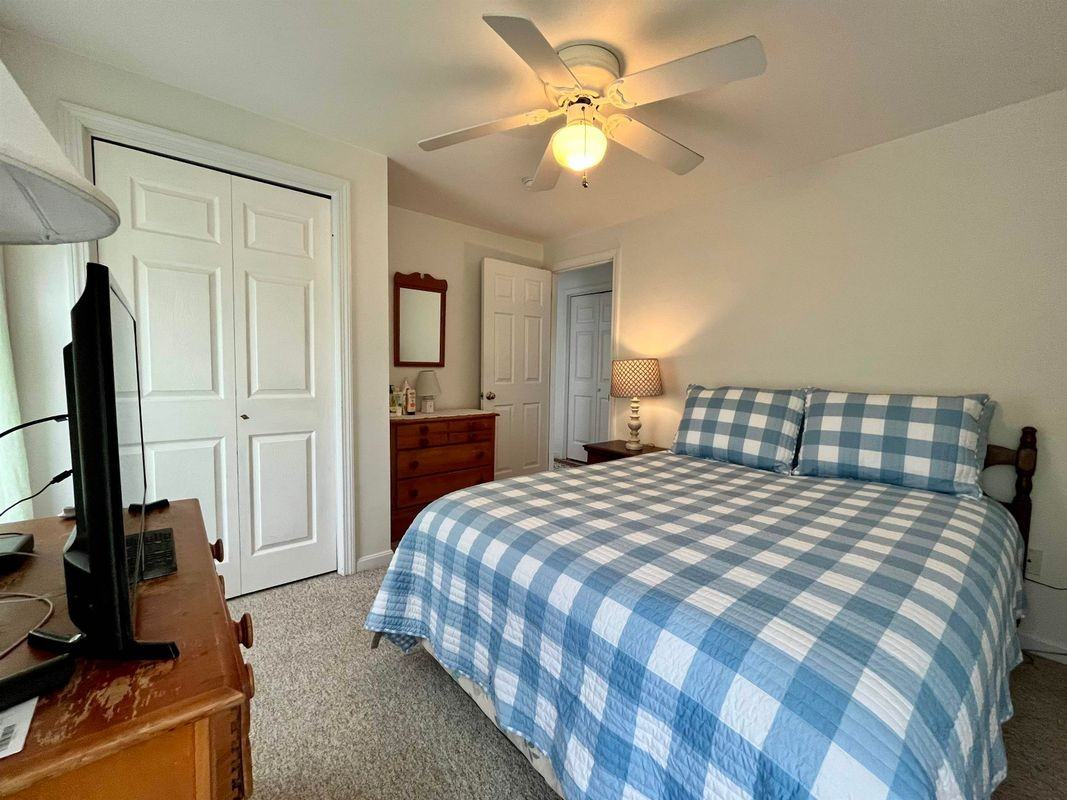 16 E Atlantic Ave - Photo 6 of 12