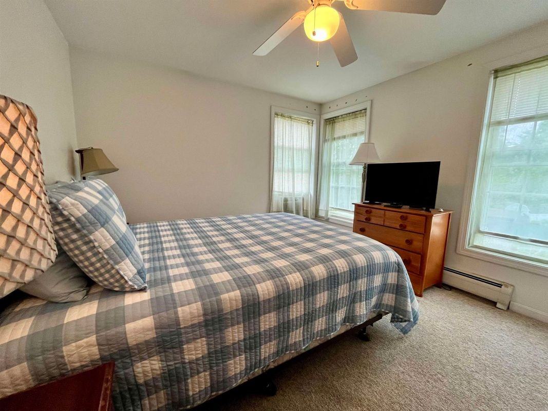 16 E Atlantic Ave - Photo 7 of 12