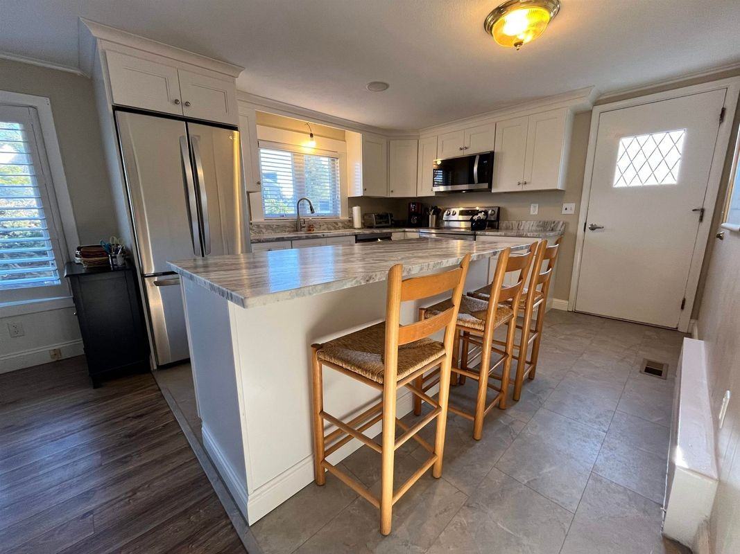 20 Jenness Ave - Photo 6 of 27