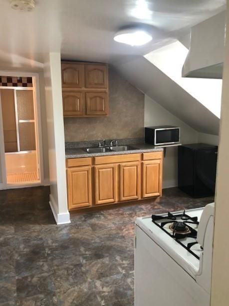 37 Concord St ##3 - Photo 6 of 24
