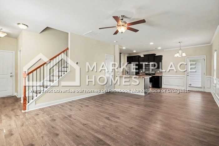 6121 Hickory Lane Dr - Photo 4 of 29