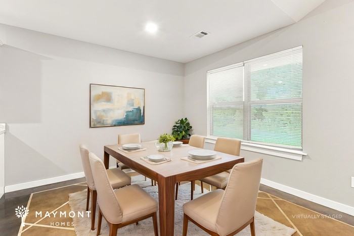 227 Iris St - Photo 7 of 15