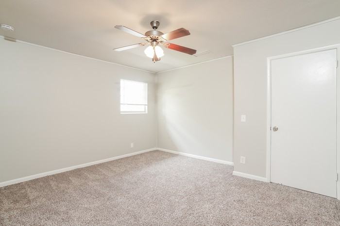 2389 Grace Ln - Photo 6 of 10