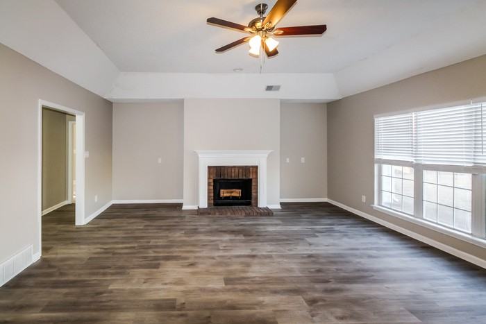 5330 Sea Horse Dr - Photo 3 of 16