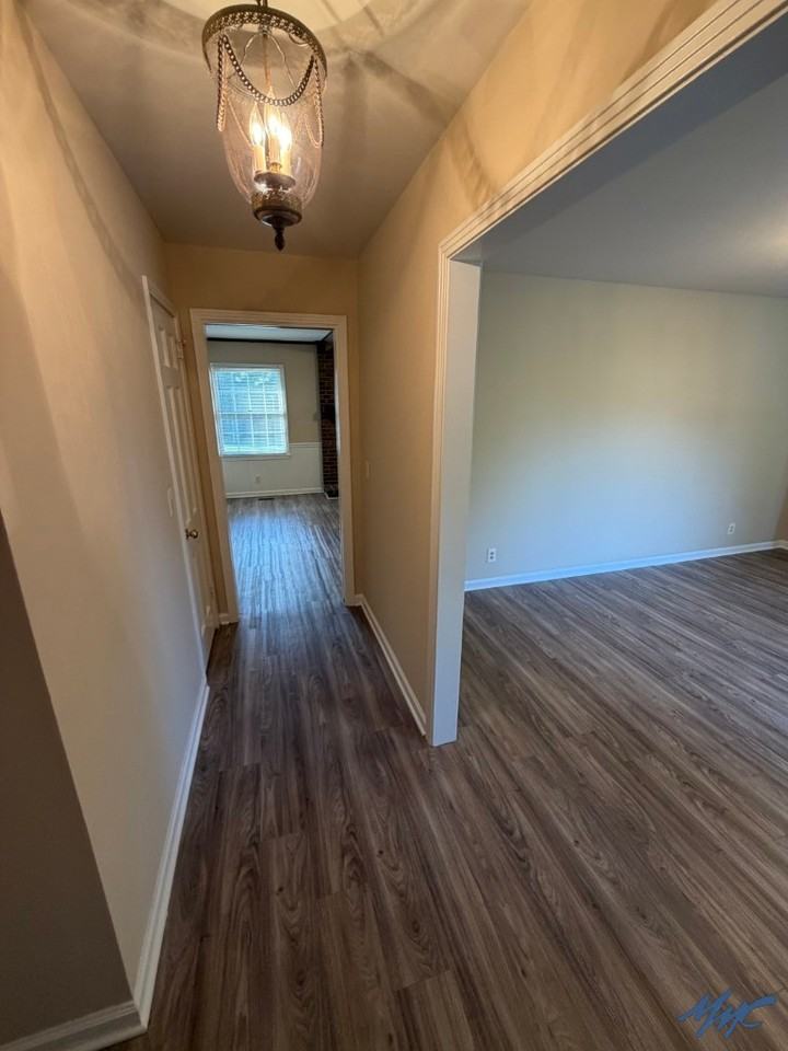 1600 Parklawn Dr - Photo 2 of 22