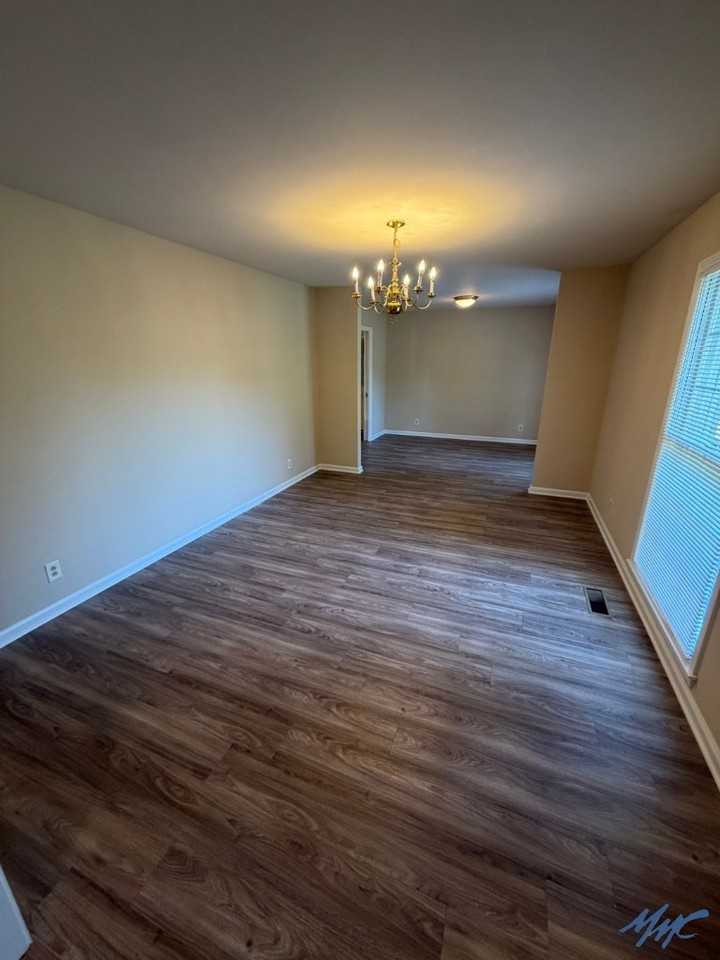 1600 Parklawn Dr - Photo 3 of 22