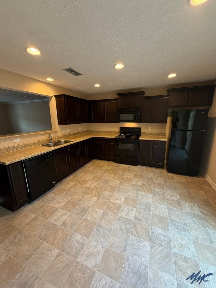 4126 Unbridled Dr - Photo 5 of 19