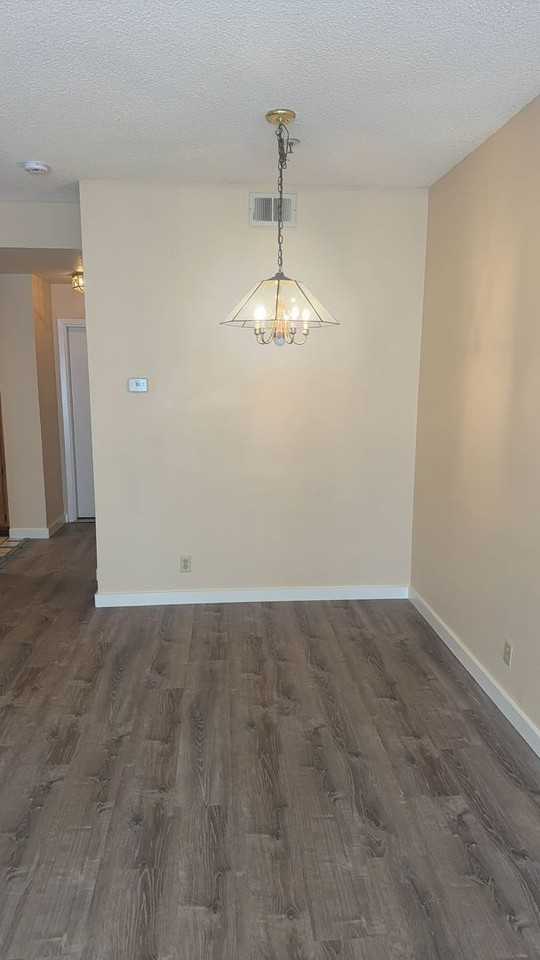 25505 Compton Ct - Photo 3 of 13