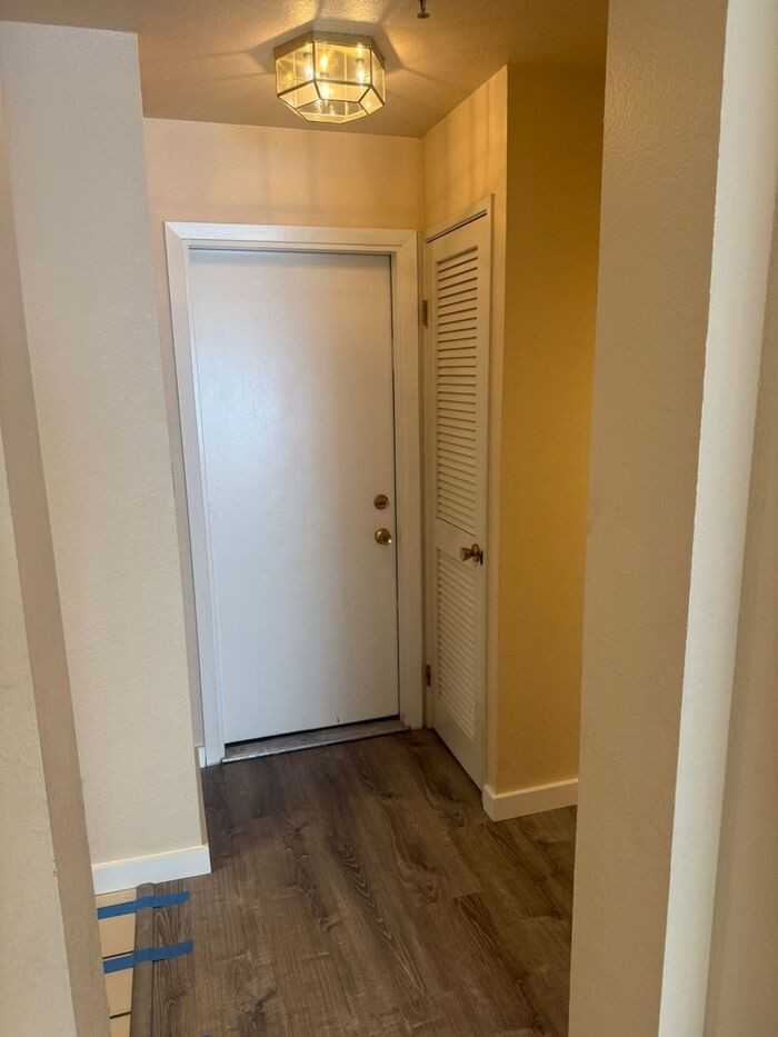 25505 Compton Ct - Photo 4 of 13