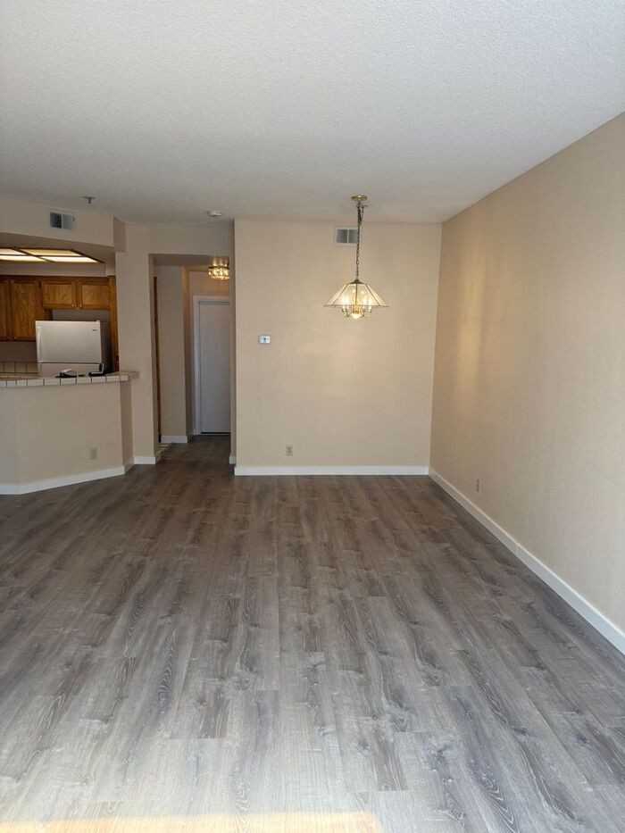 25505 Compton Ct - Photo 6 of 13