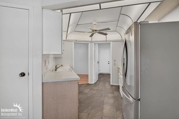 13652 N 108th Dr - Photo 3 of 24