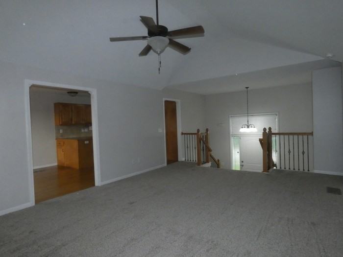 11407 N Bristol Ave - Photo 3 of 30