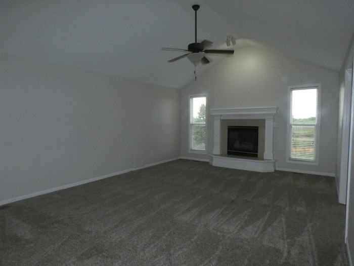 11407 N Bristol Ave - Photo 4 of 30